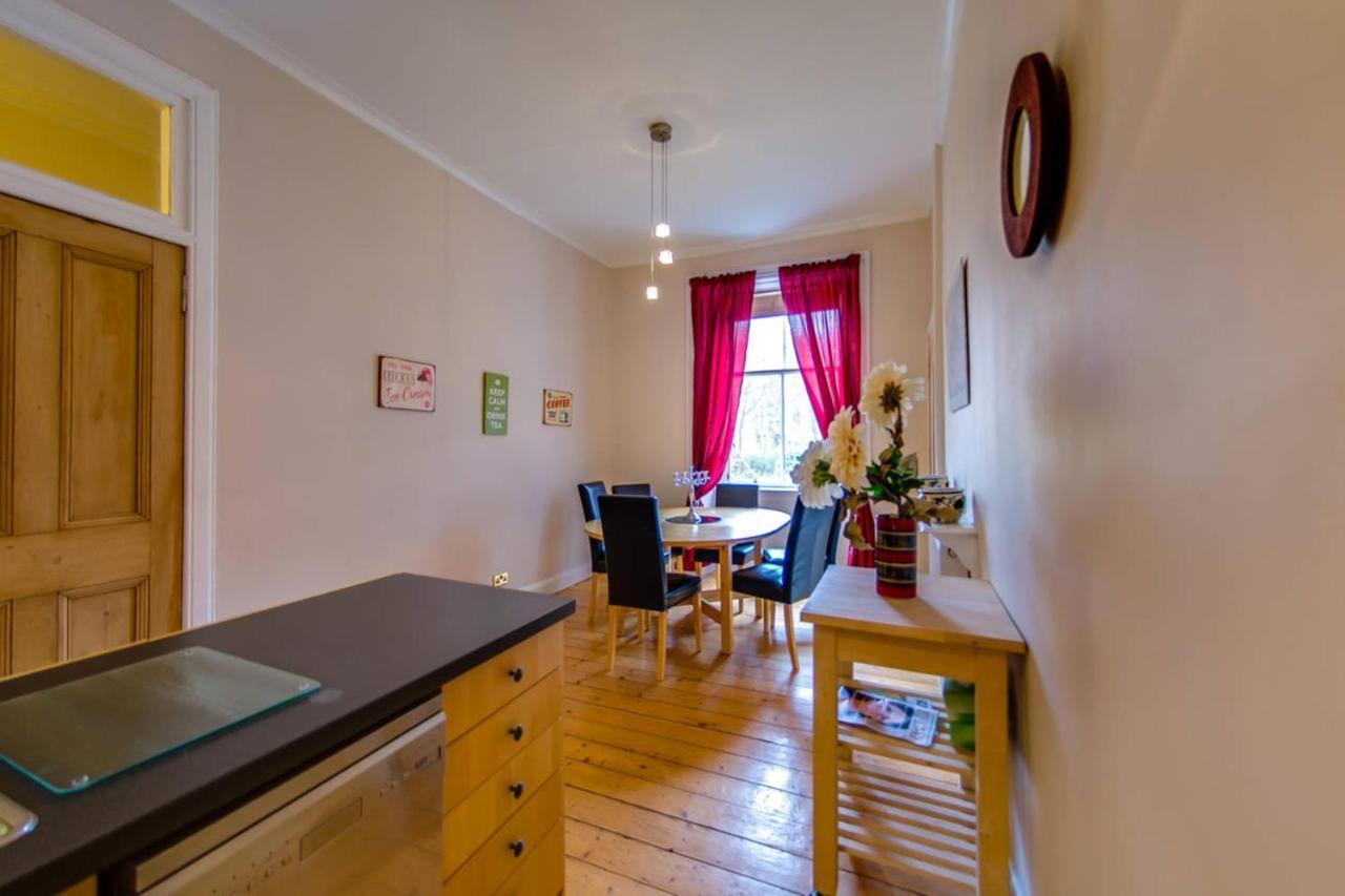 Joivy Spacious Apartment Next To The Meadows Edinburgh Exterior photo